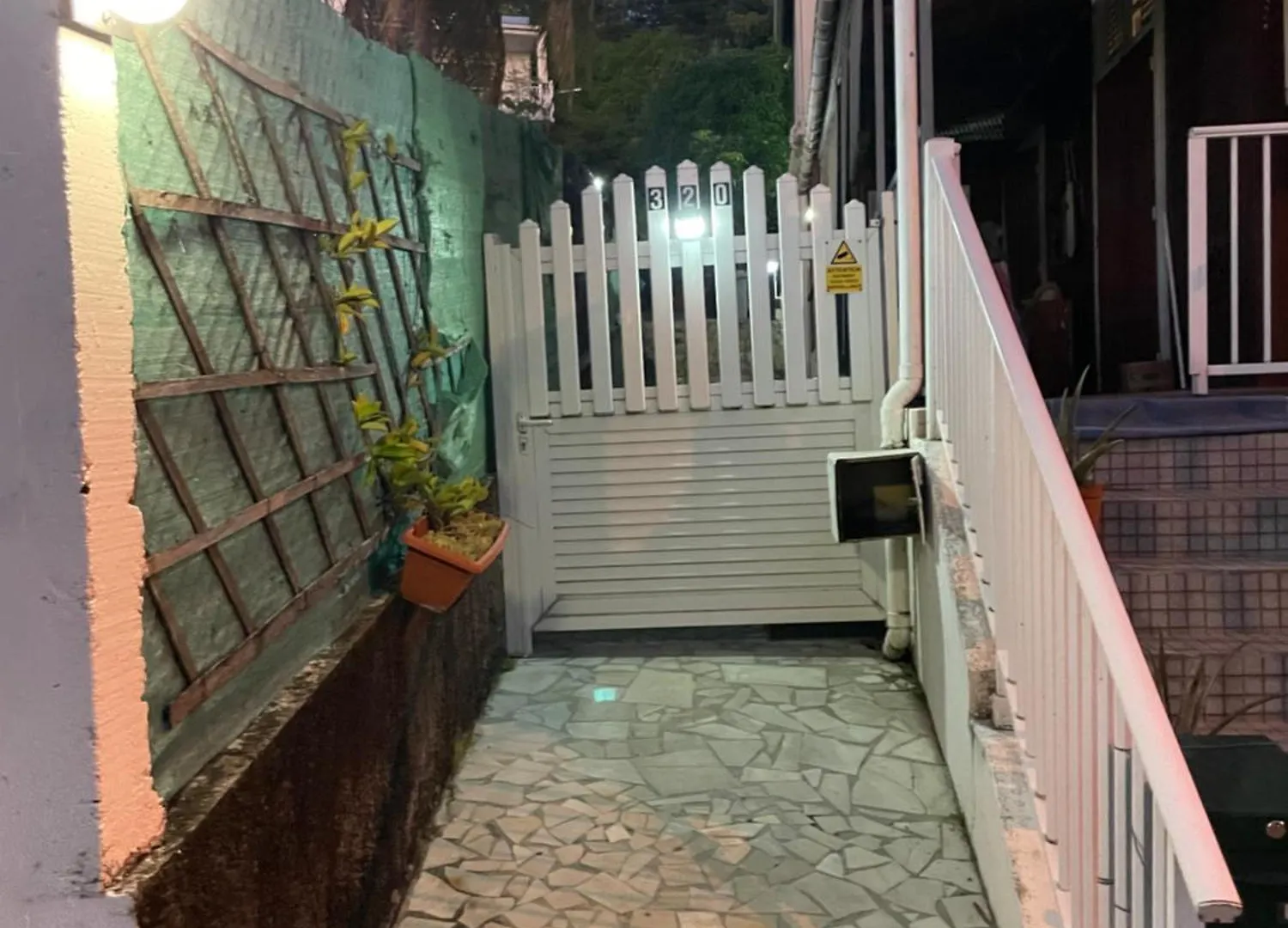 Maison Famille Rance 푸앵트-누아르 0*,